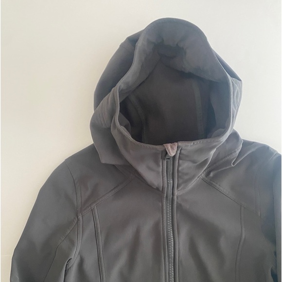 Lululemon Apex Jacket - Picture 8 of 13